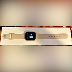 Apple Watch Series 8 GPS + Cellular 45 mm Starlight